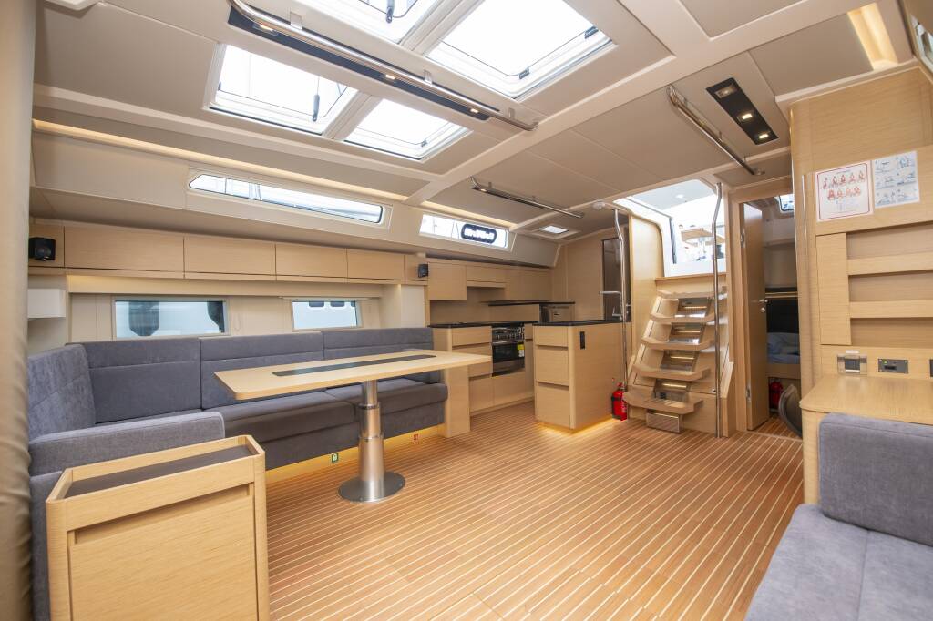 Segelyachten Hanse 548 Playa