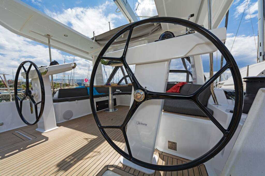 Sailing yacht Hanse 548 Joy