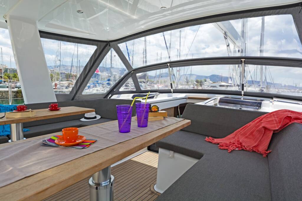 Sailing yacht Hanse 548 Joy