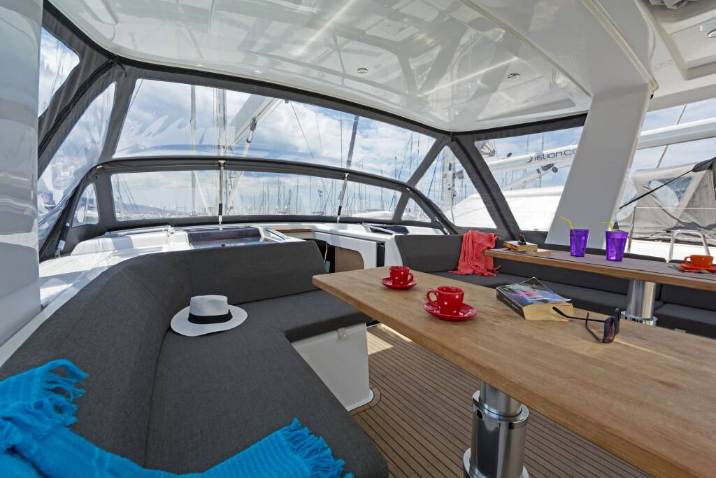 Sailing yacht Hanse 548 Joy