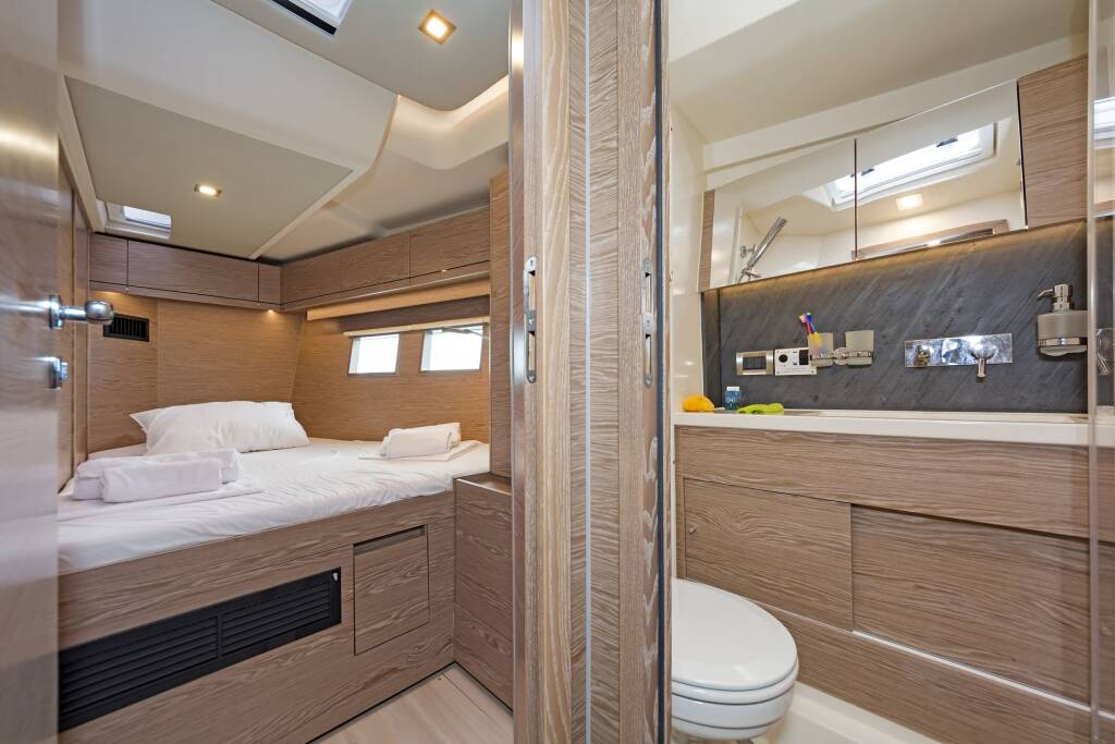 Sailing yacht Hanse 548 Joy