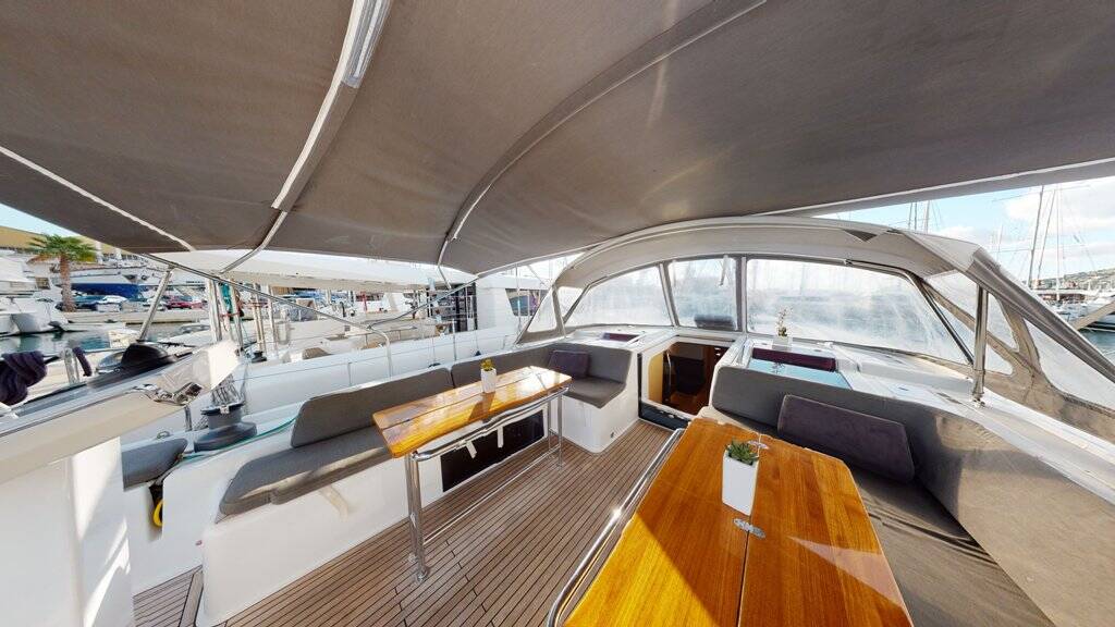 Sailing yacht Hanse 548 Air King