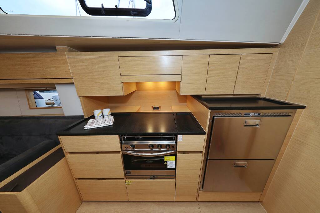 Sailing yacht Hanse 548 Air King