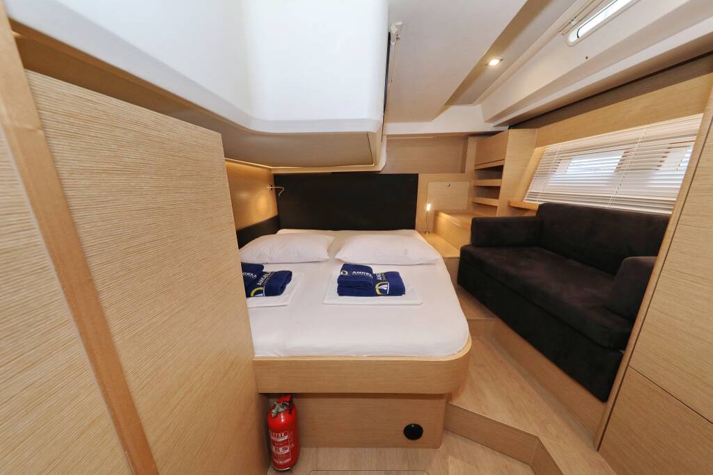 Sailing yacht Hanse 548 Air King