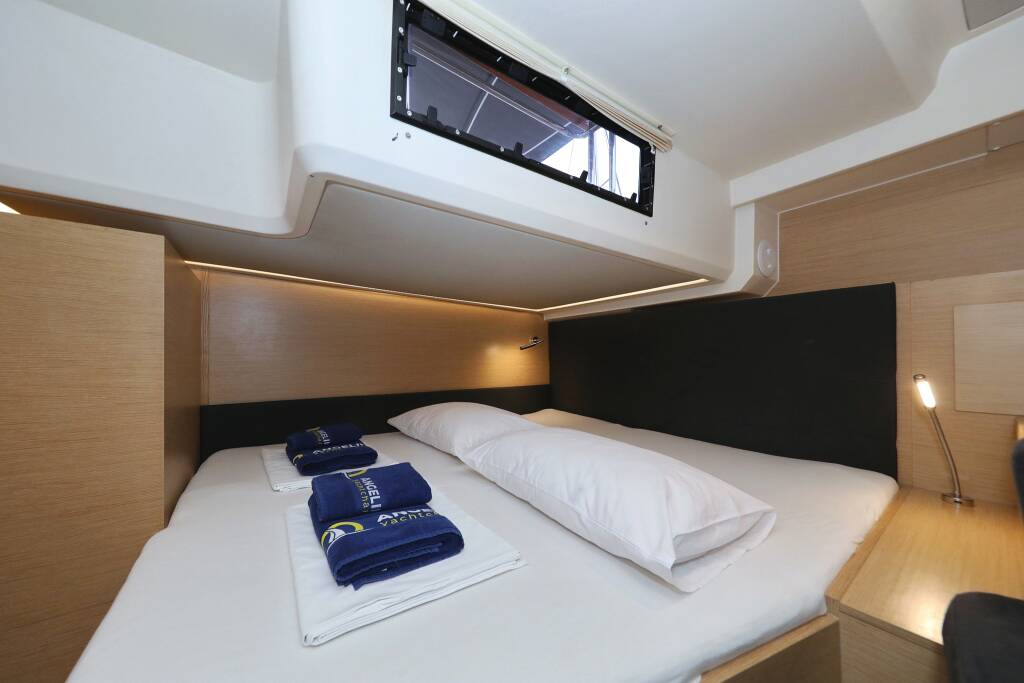 Sailing yacht Hanse 548 Air King