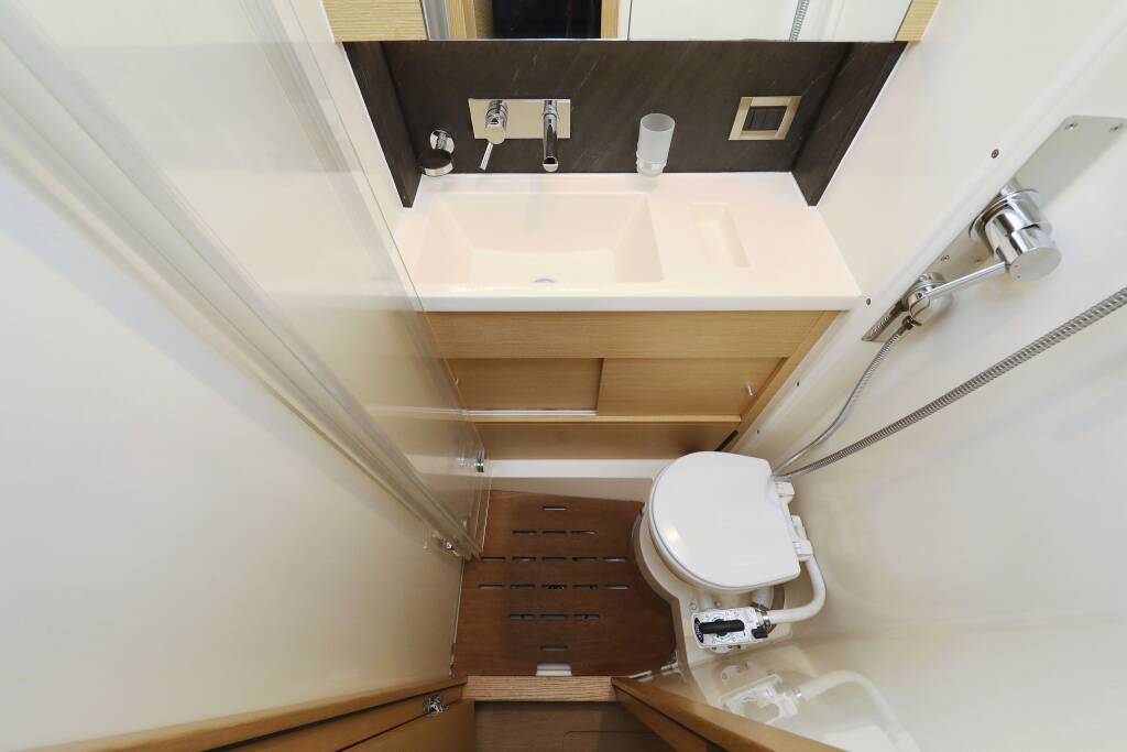 Sailing yacht Hanse 548 Air King