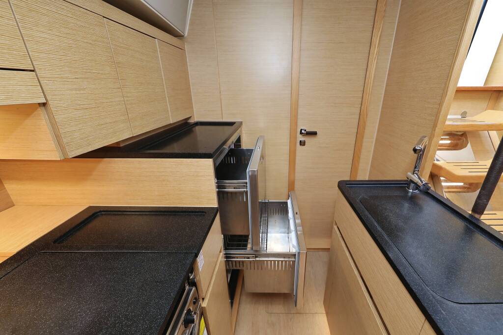 Sailing yacht Hanse 548 Air King