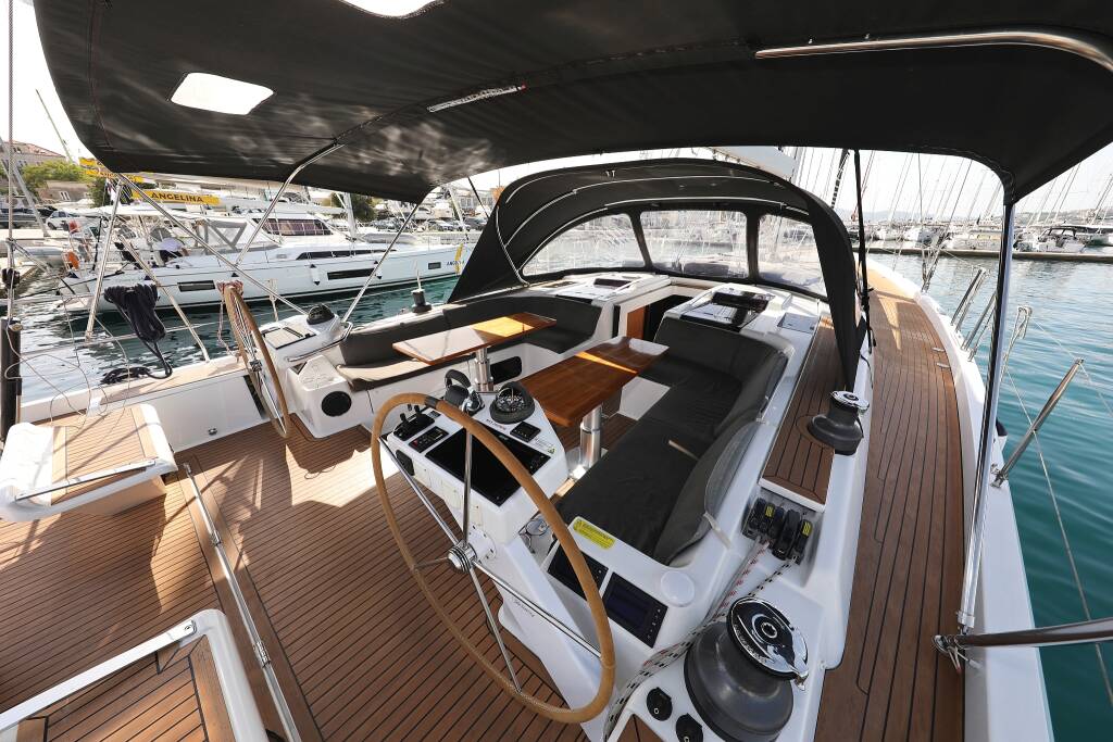 Sailing yacht Hanse 575 Star Princess