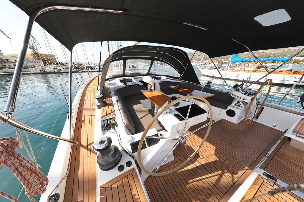Sailing yacht Hanse 575 Star Princess