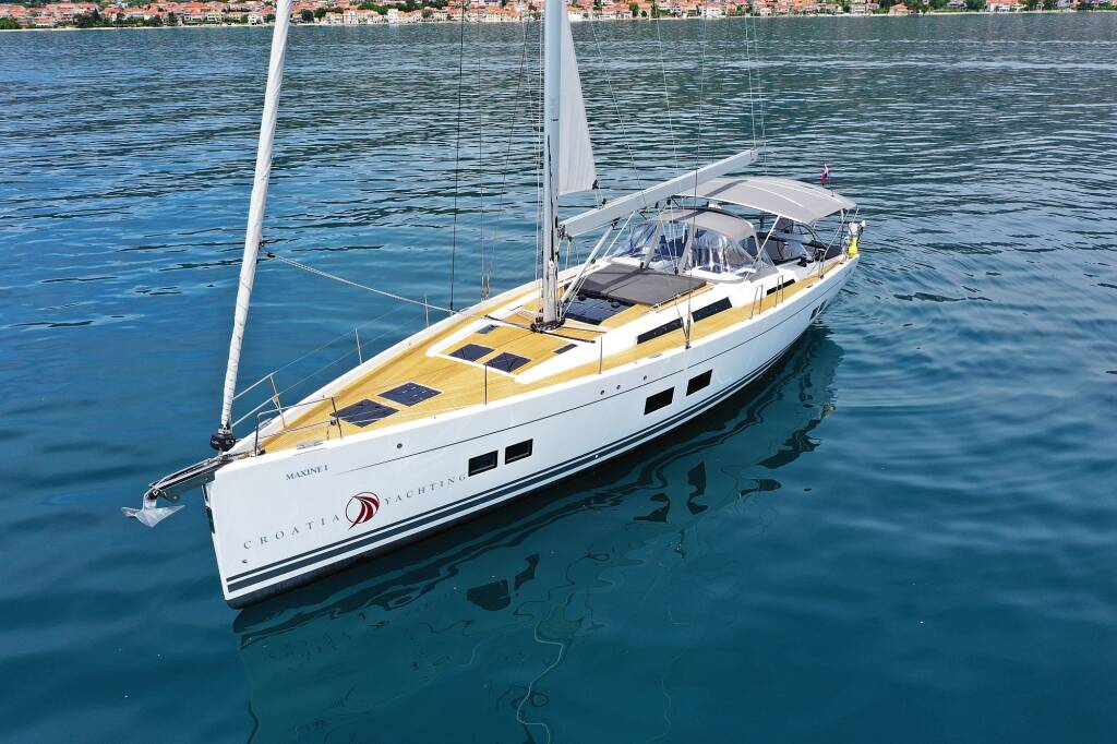 Sailing yacht Hanse 588 Mivasa