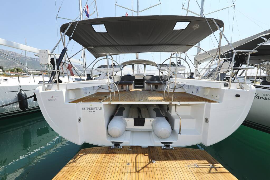 Sailing yacht Hanse 588 Superstar