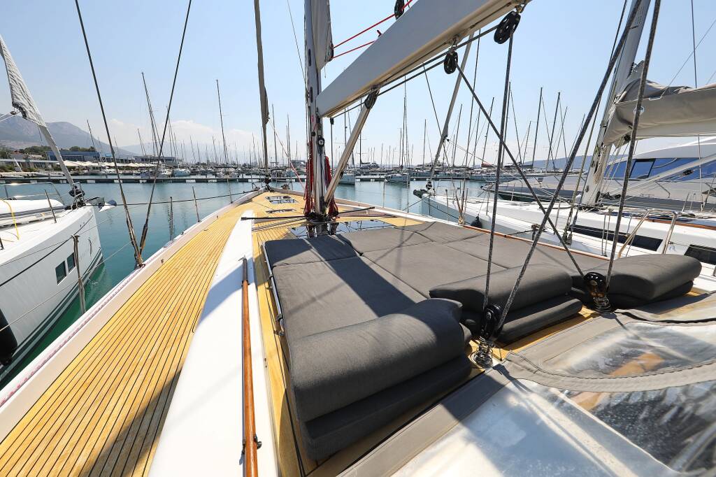 Sailing yacht Hanse 588 Superstar