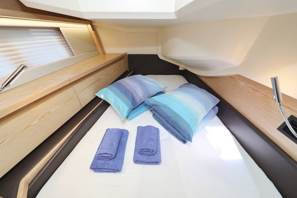 Sailing yacht Hanse 588 Superstar
