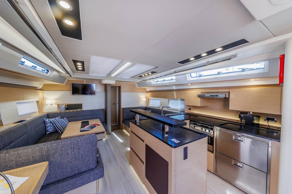 Segelyachten Hanse 588 Mischief 2.0
