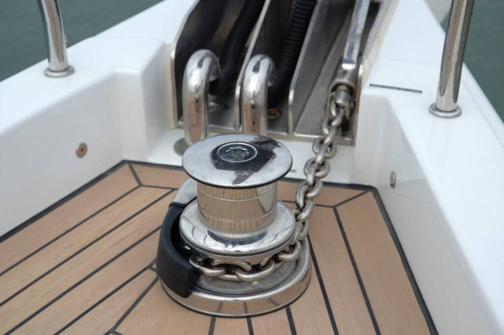 Sailing yacht Hanse 588 Eclipse