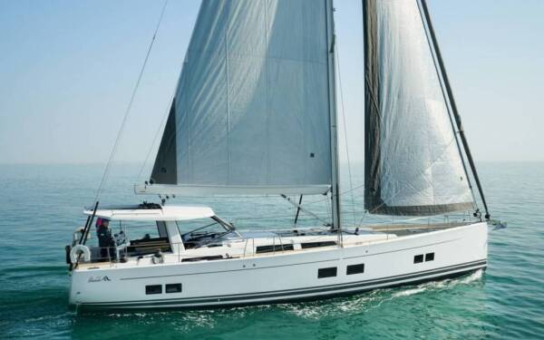 Hanse 588 Eclipse Athens, Zea Marina