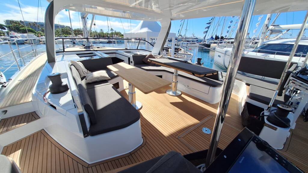 Segelyachten Hanse 590 Volare