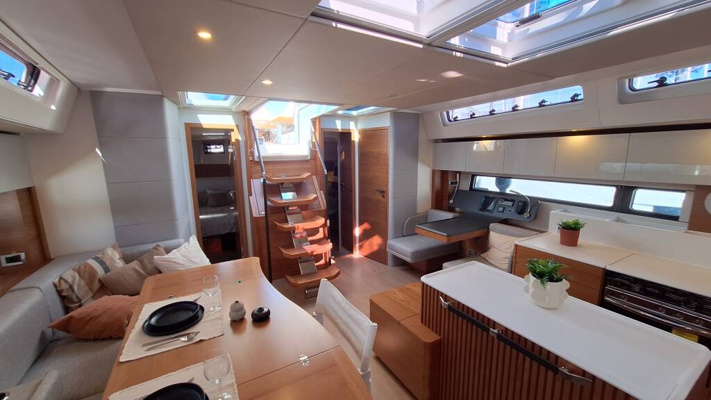 Segelyachten Hanse 590 Volare