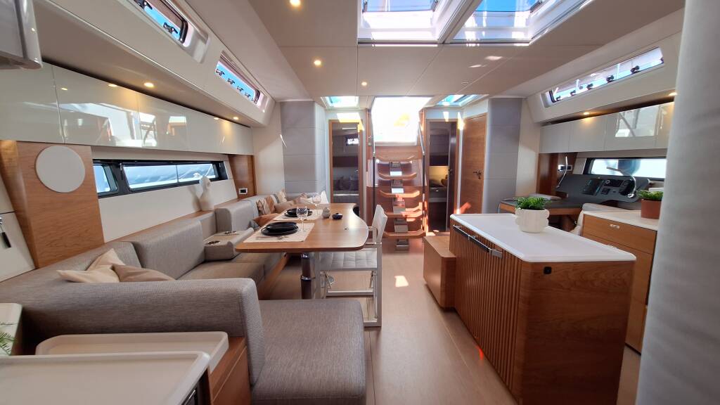 Segelyachten Hanse 590 Volare
