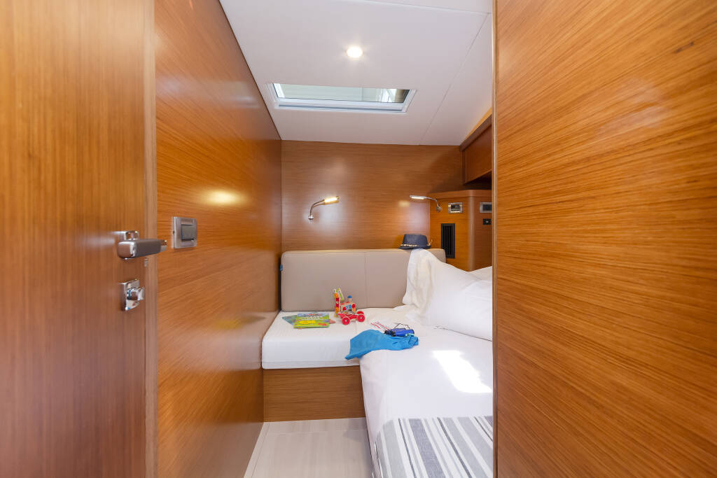 Sailing yacht Hanse 675 Alizee