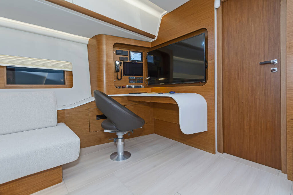 Sailing yacht Hanse 675 Alizee