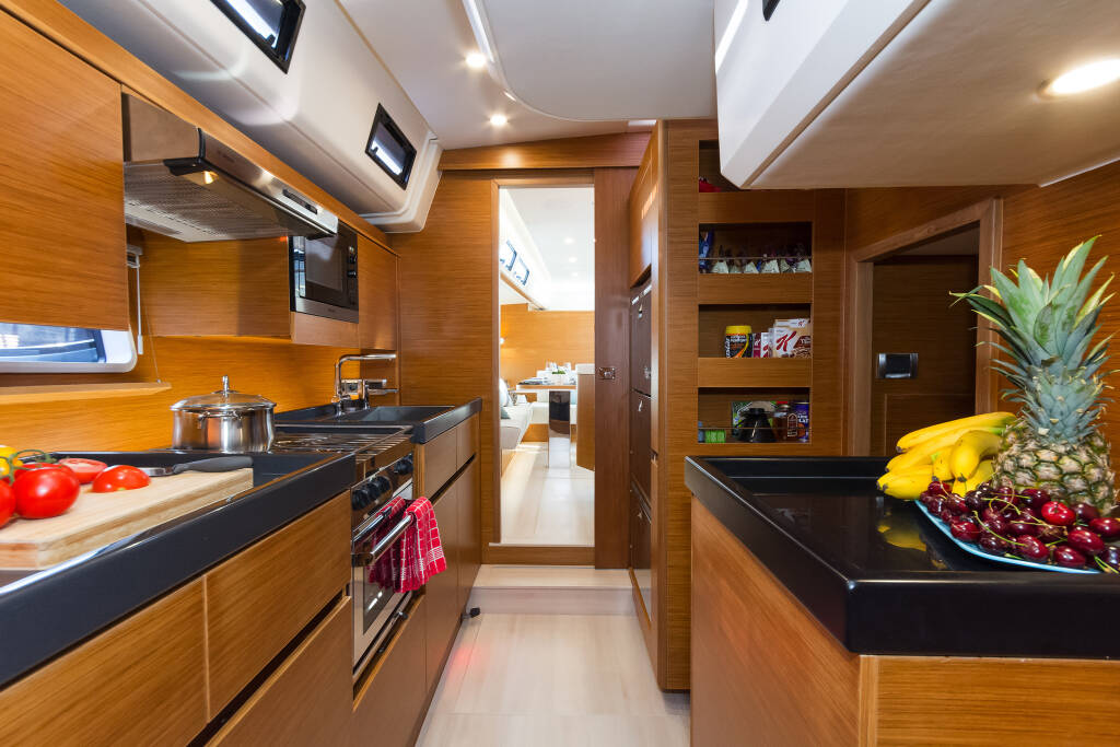 Sailing yacht Hanse 675 Alizee