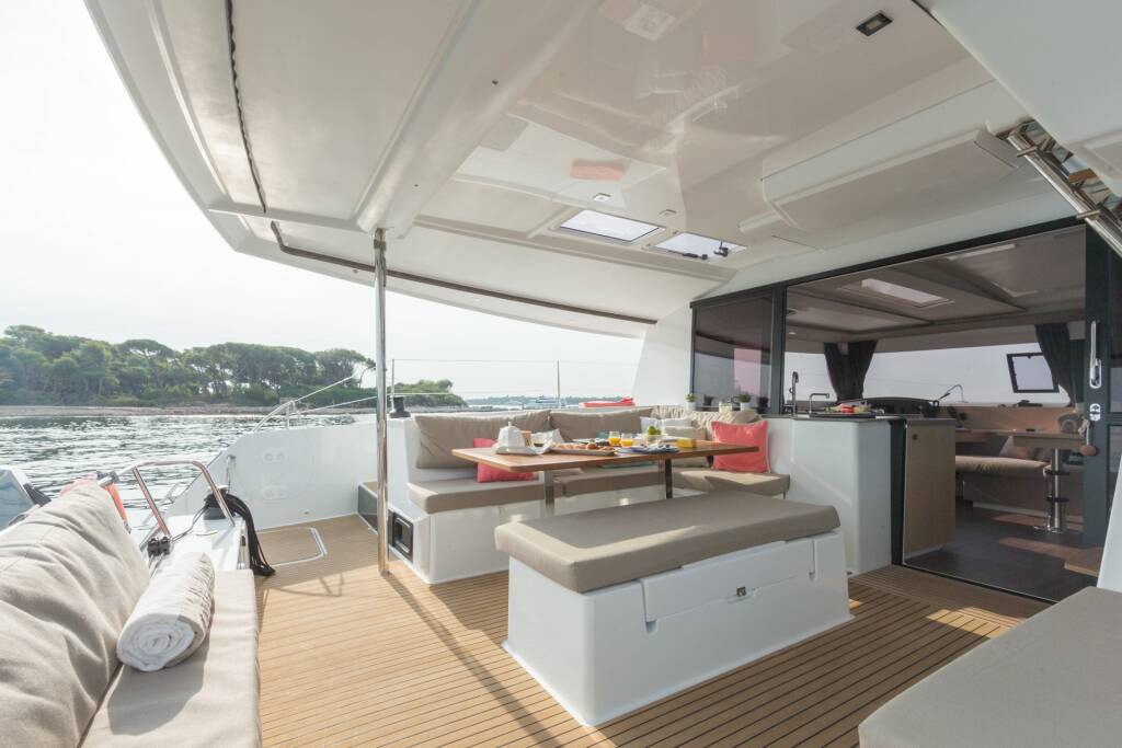 Katamaran Helia 44 Lounge