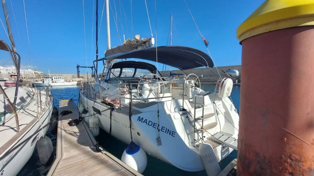 Sailing yacht Jeanneau 53 Madeleine