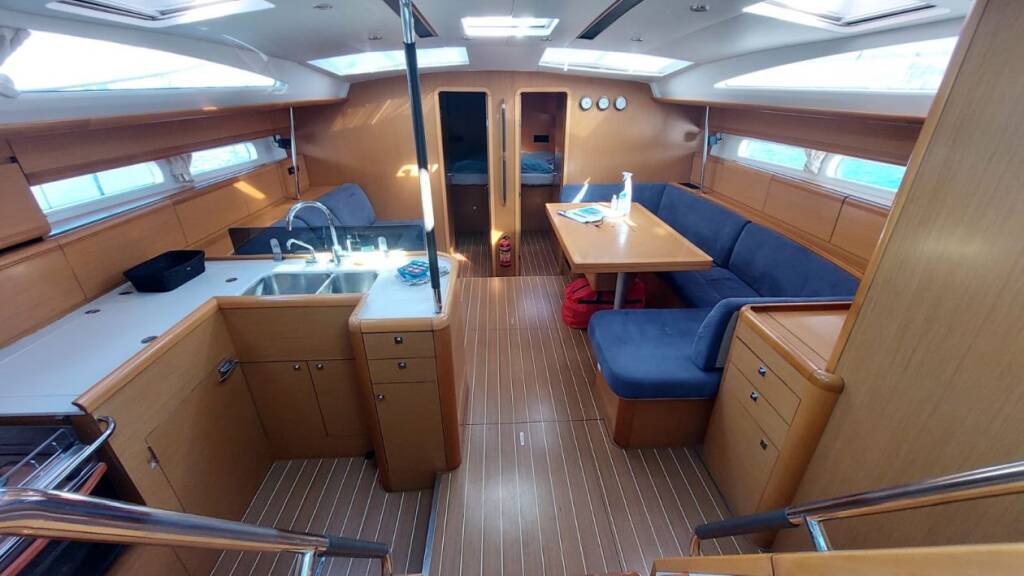 Sailing yacht Jeanneau 53 Madeleine