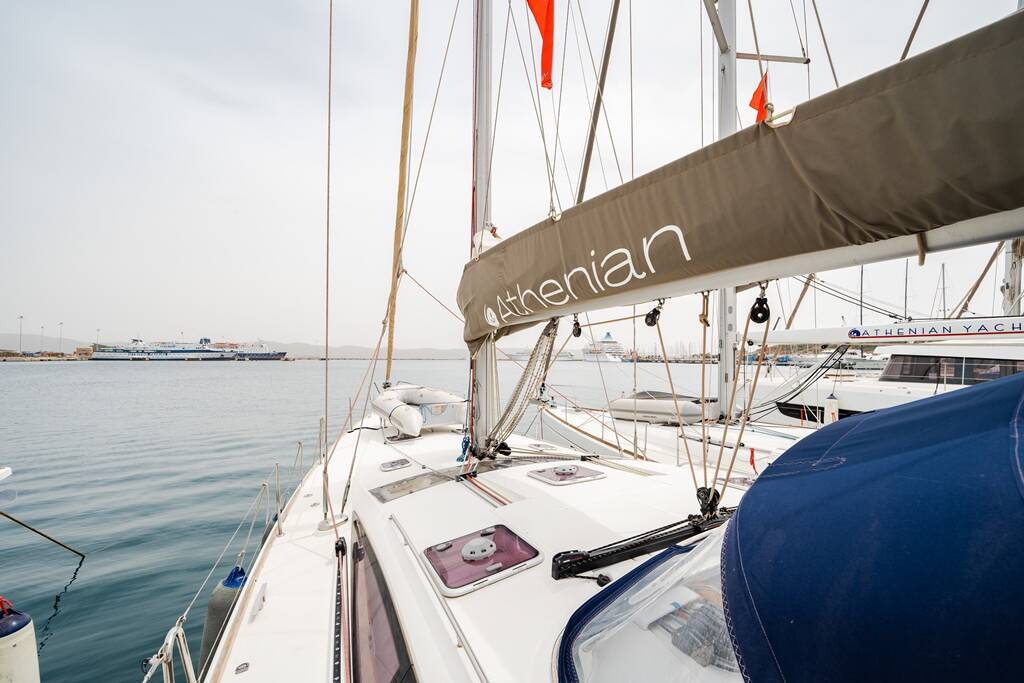 Sailing yacht Jeanneau 53 Regina V