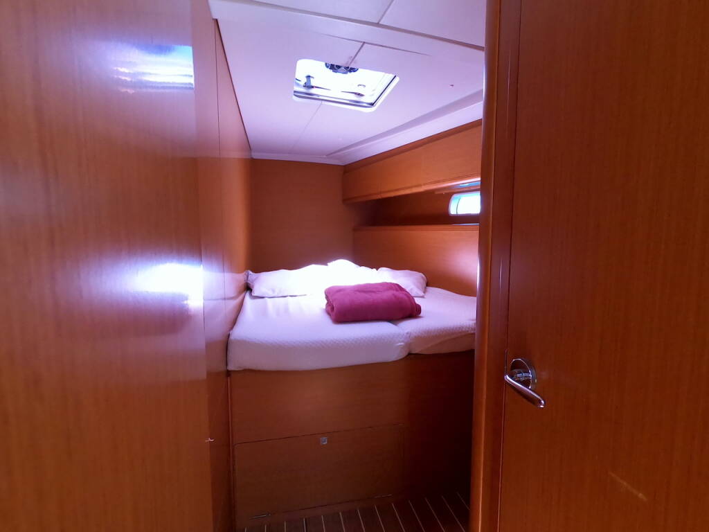 Sailing yacht Jeanneau 53 Anita