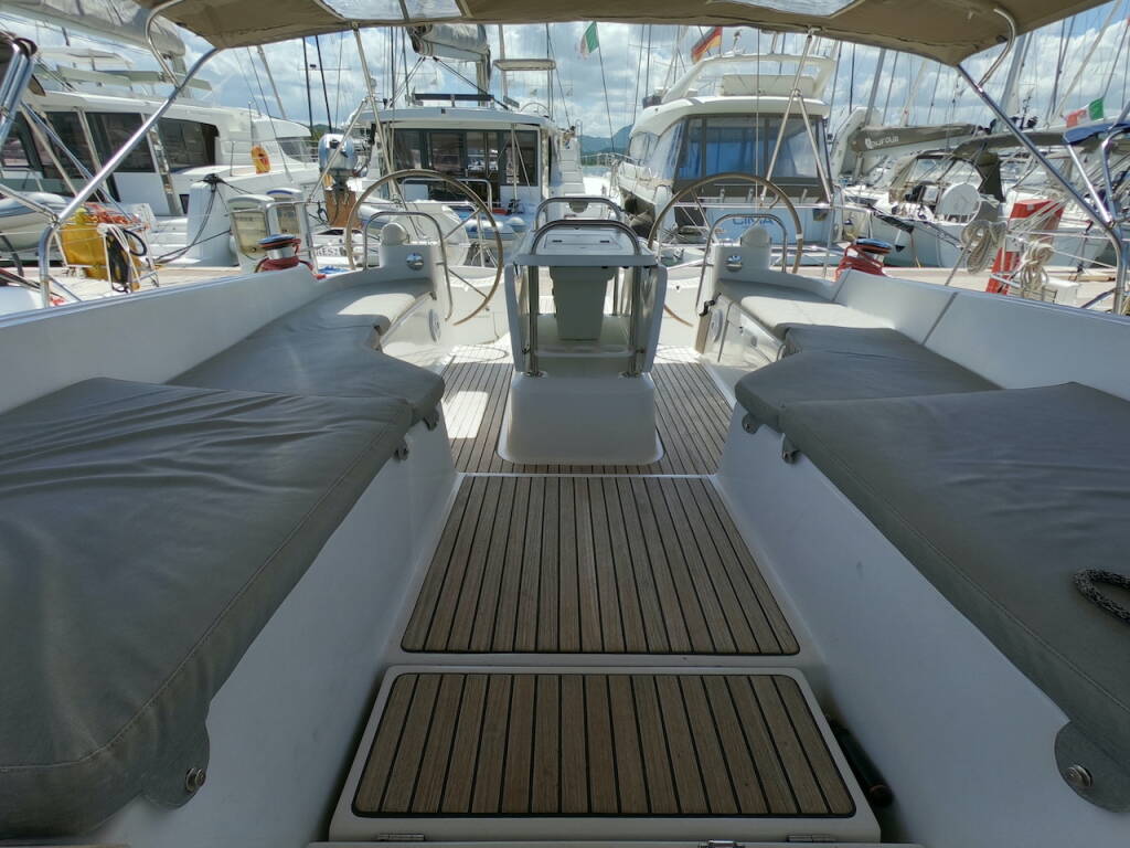 Sailing yacht Jeanneau 53 Anita