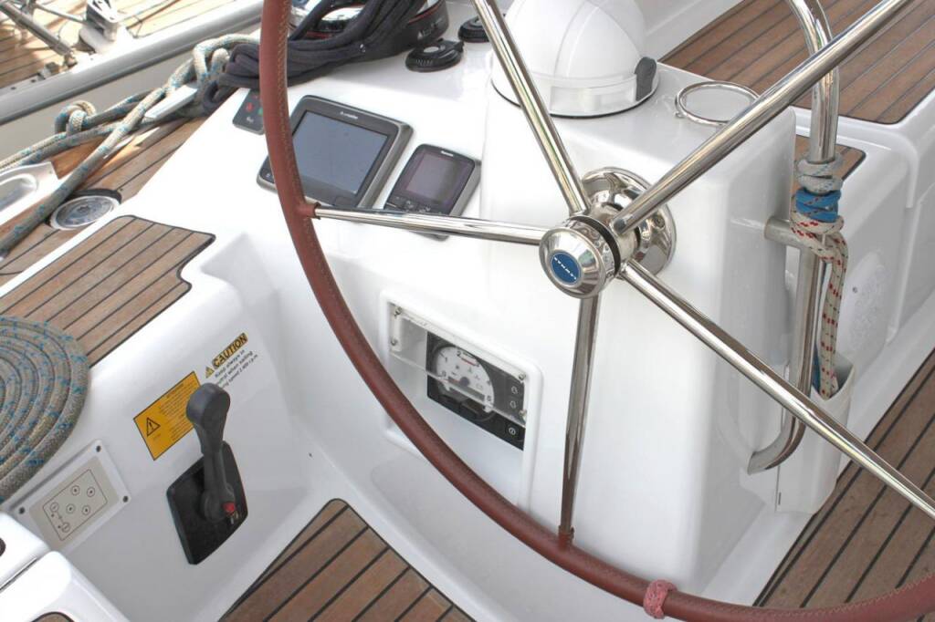 Sailing yacht Jeanneau 53 Zeus