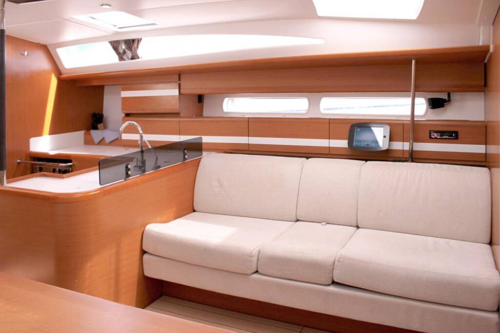 Sailing yacht Jeanneau 53 Zeus