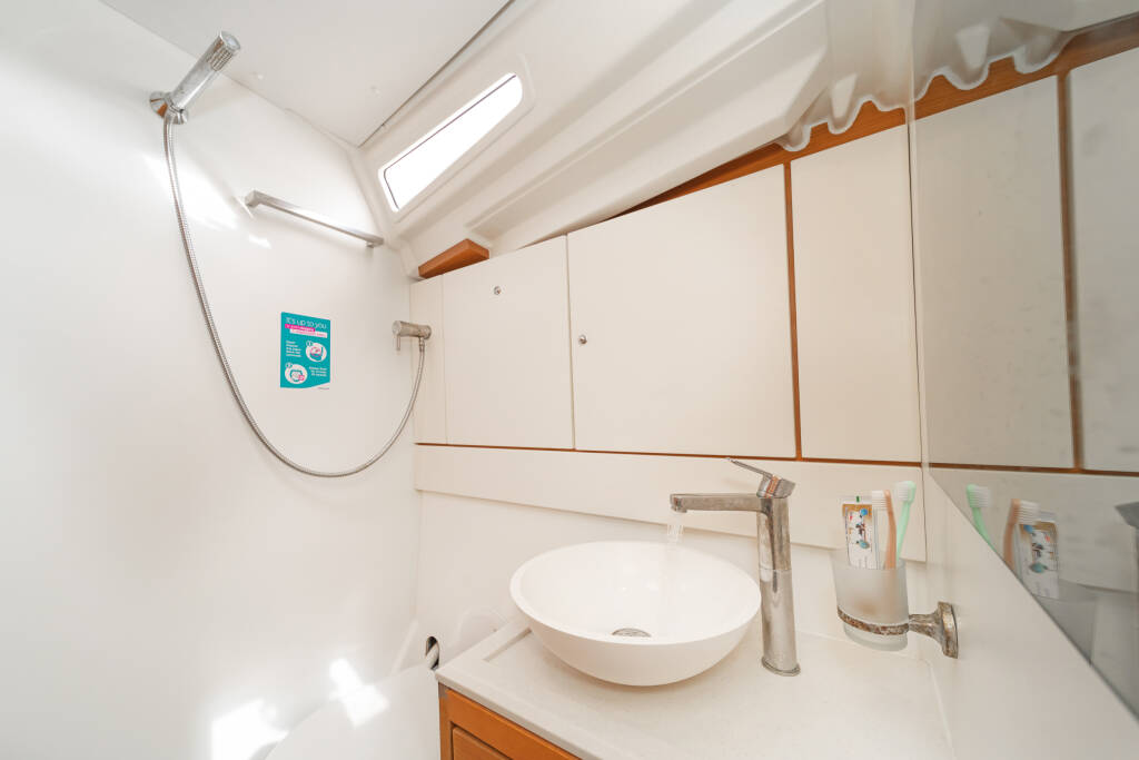 Sailing yacht Jeanneau 54 Scorpius