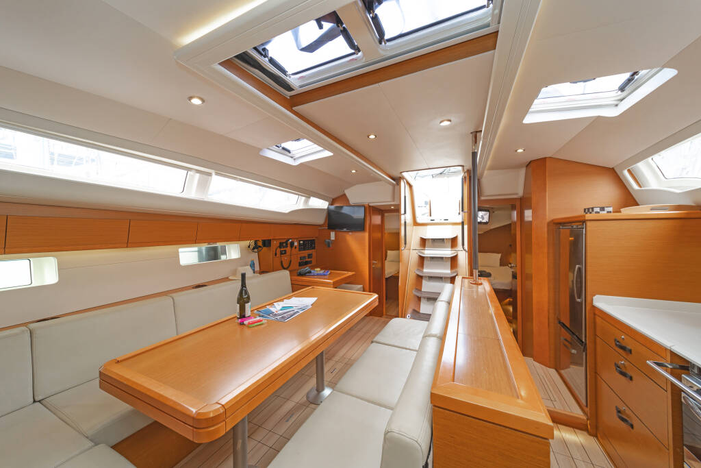 Sailing yacht Jeanneau 54 Scorpius