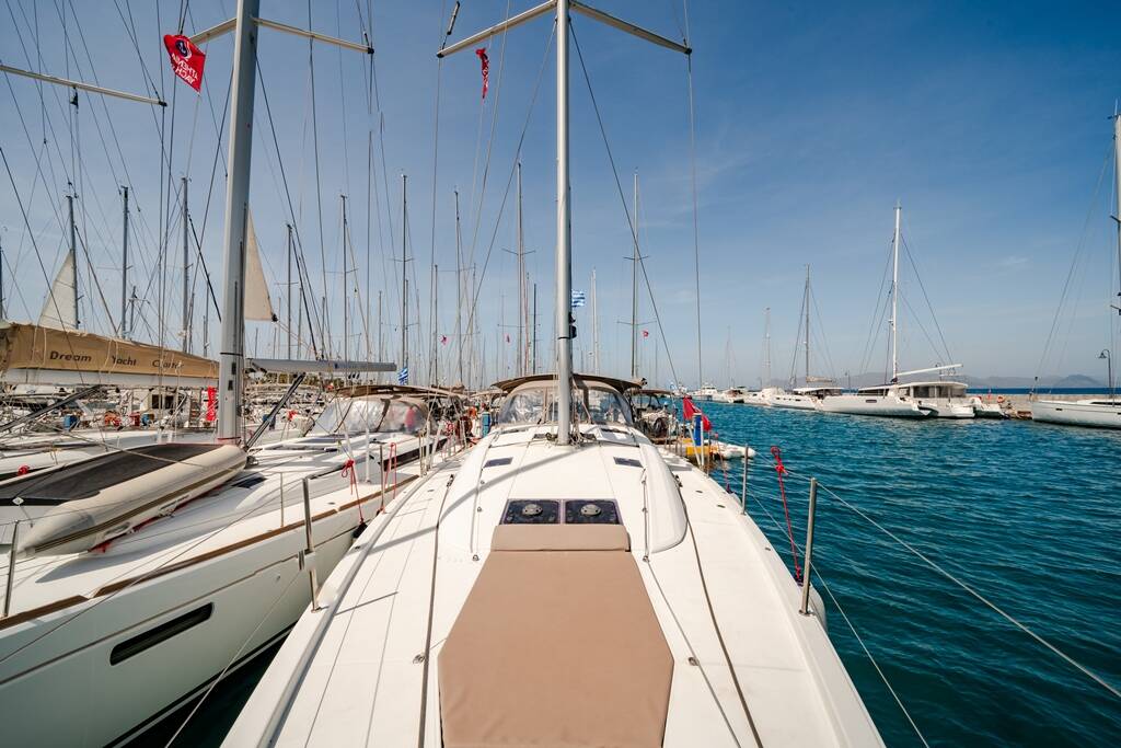 Sailing yacht Jeanneau 54 Celena IV