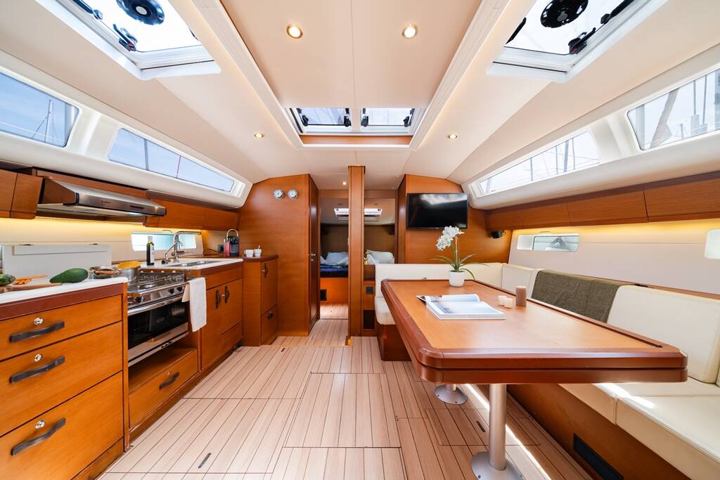 Sailing yacht Jeanneau 54 Celena IV