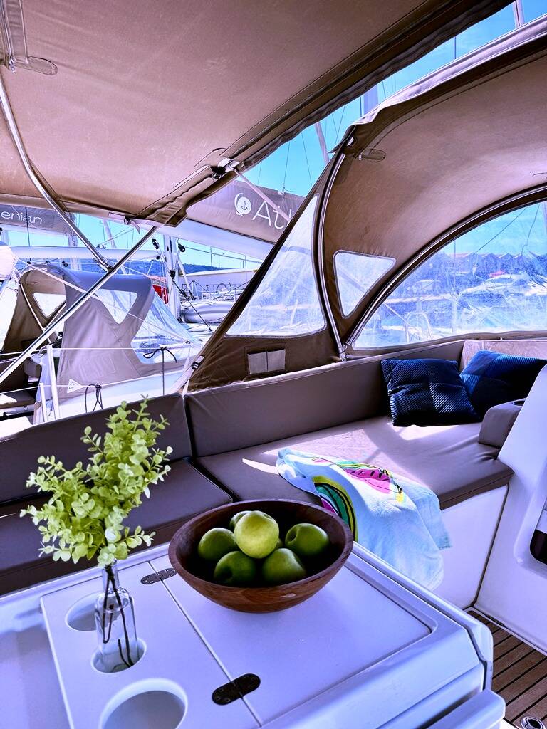 Sailing yacht Jeanneau 54 Our Lady