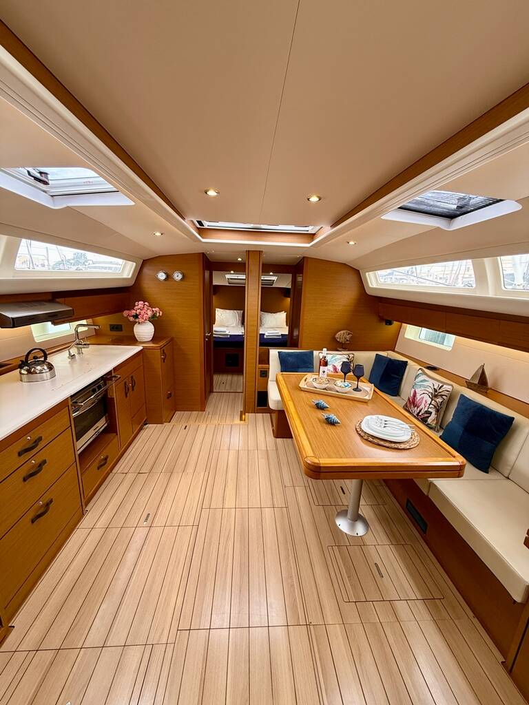 Sailing yacht Jeanneau 54 Our Lady