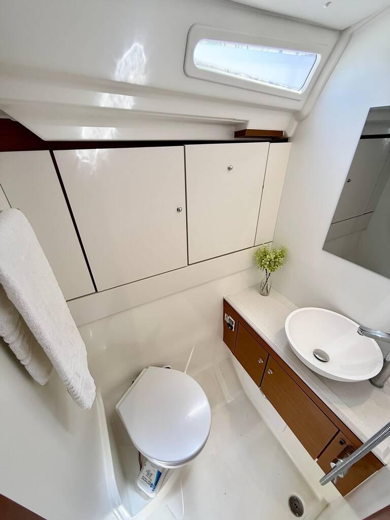 Sailing yacht Jeanneau 54 Our Lady