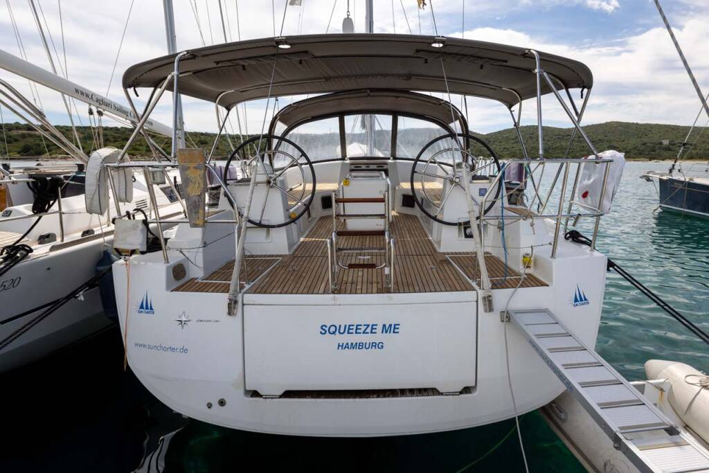 Sailing yacht Jeanneau 54 Squeeze Me