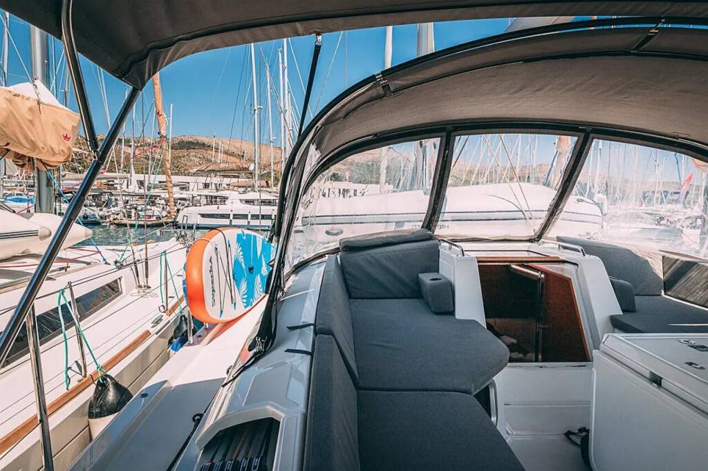 Sailing yacht Jeanneau 54 El Yelmo
