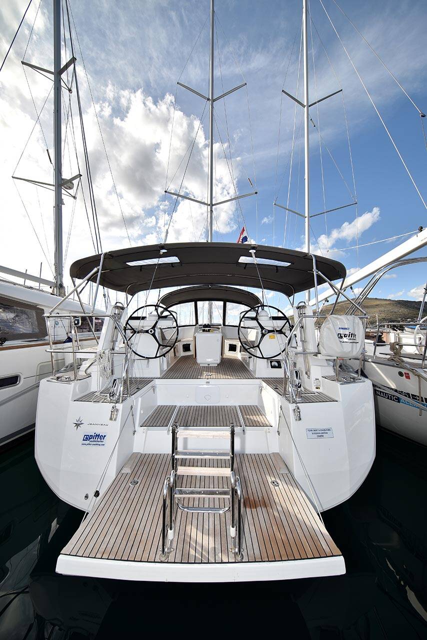Sailing yacht Jeanneau 54 Mary-Lu