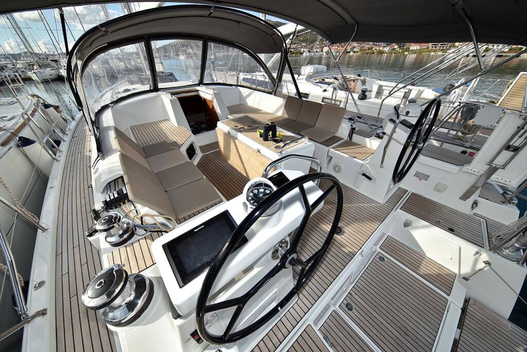 Sailing yacht Jeanneau 54 Mary-Lu