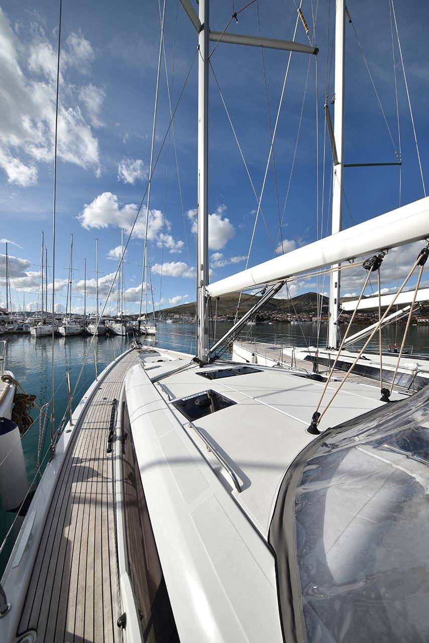Sailing yacht Jeanneau 54 Mary-Lu