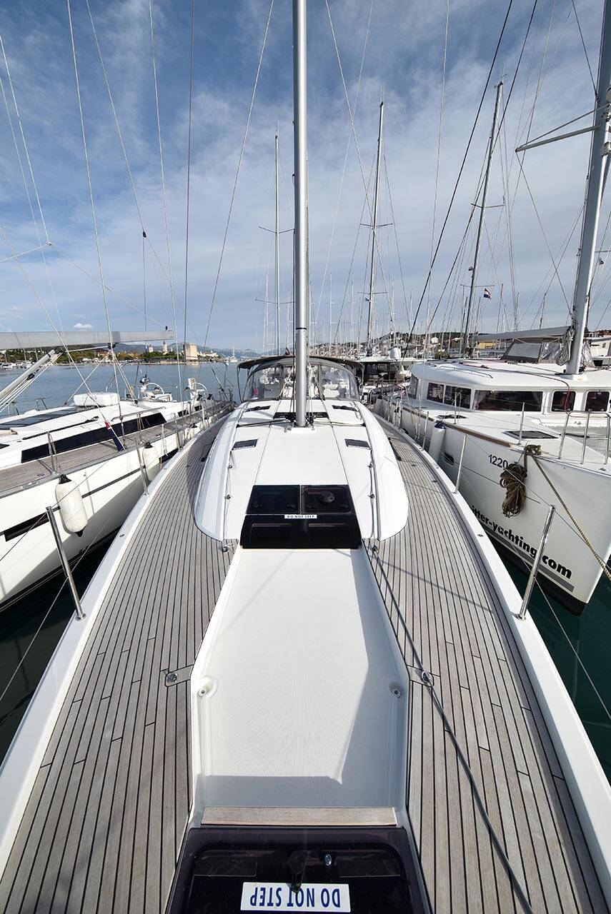 Sailing yacht Jeanneau 54 Mary-Lu