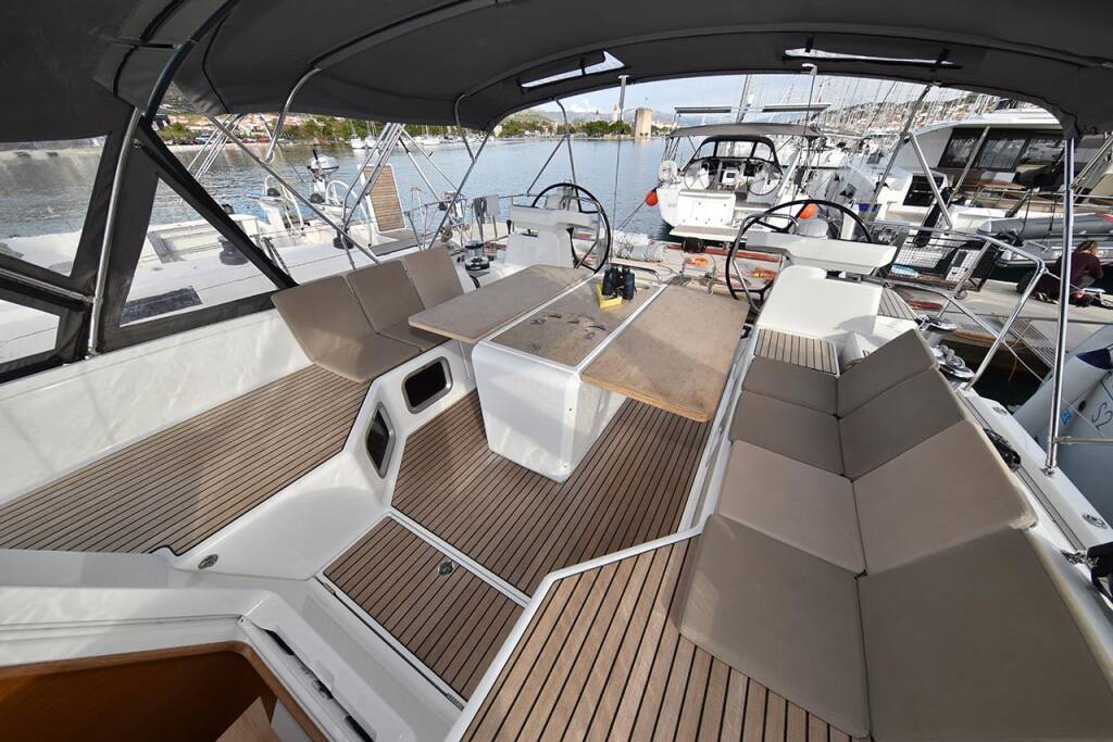 Sailing yacht Jeanneau 54 Mary-Lu