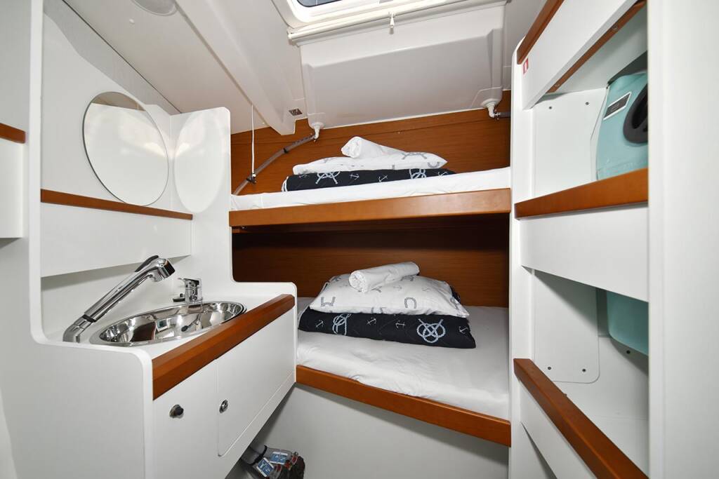 Sailing yacht Jeanneau 54 Mary-Lu