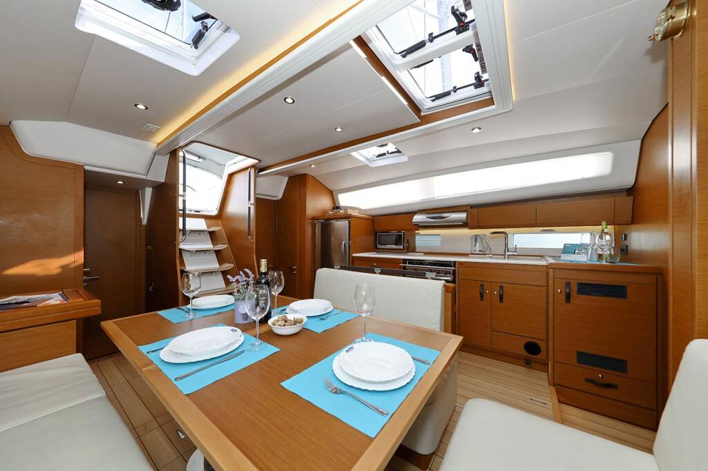 Sailing yacht Jeanneau 54 Mary-Lu